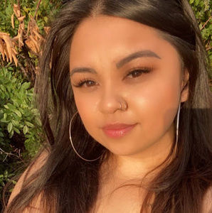 Meet your Posher, Arielle lana